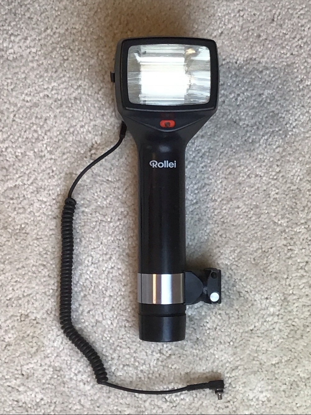 Vintage Rollei Flash with cord, Black